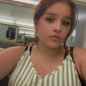 Meet your Posher, Bella